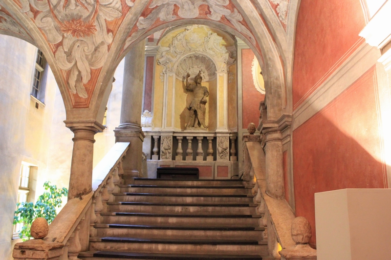 entrée du Palais Lascaris de Nice
musée instrumental